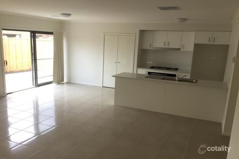 Property photo of 8 Ambient Way Point Cook VIC 3030