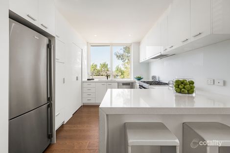 18/31 Kensington Rd, South Yarra, VIC 3141