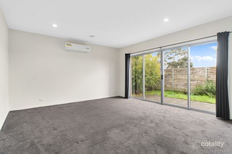 Property photo of 6 Denistoun Crescent Cranbourne VIC 3977