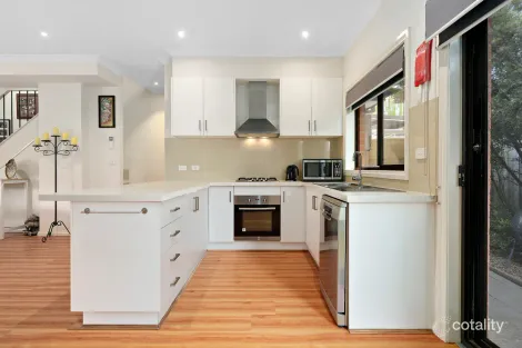 Property photo of 2/13 Louis Street Doveton VIC 3177