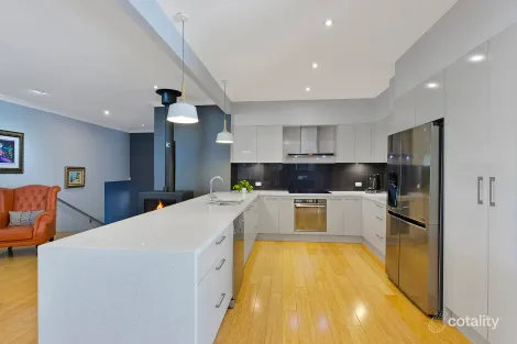 Property photo of 10 Lumeah Avenue Wamberal NSW 2260