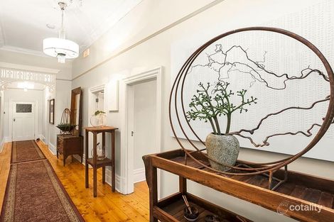 Property photo of 10 Lower Heidelberg Road Ivanhoe VIC 3079