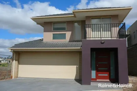33 Arroyo Pl, Caroline Springs, VIC 3023