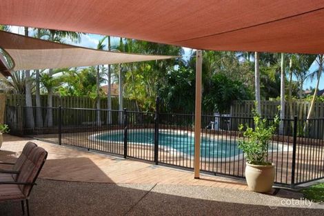Property photo of 22 Lakeshore Drive Helensvale QLD 4212