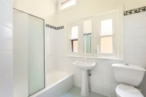 Property photo of 4/377 Dandenong Road Armadale VIC 3143