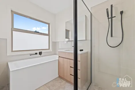 Property photo of 7 Tiger Way Officer VIC 3809