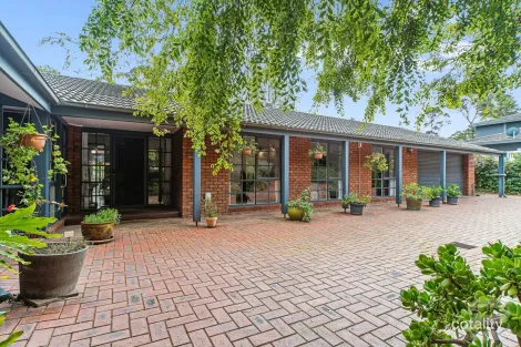 87 Winona Rd, Mount Eliza, VIC 3930