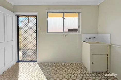 Property photo of 6 Jocelyn Parade Granville QLD 4650