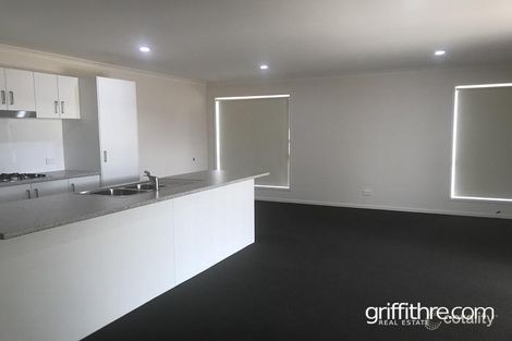 Property photo of 19 Zirilli Avenue Griffith NSW 2680