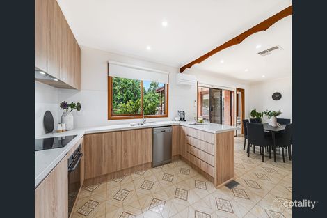 Property photo of 104 Duncans Road Werribee VIC 3030