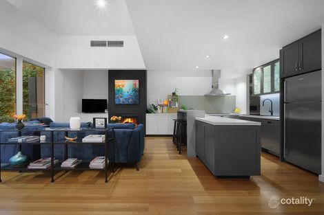 Property photo of 28 Dinsdale Street Albert Park VIC 3206