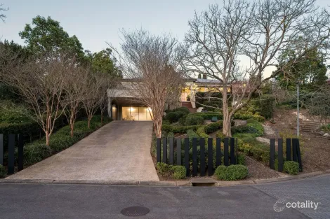 6 Heather Dr, Coromandel Valley, SA 5051
