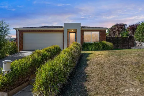 Property photo of 48 Hancock Drive Berwick VIC 3806