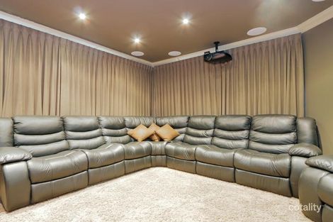 8 Boorabilla Way, Greenmount, WA 6056