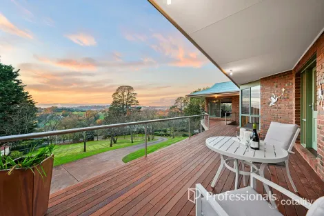Property photo of 22-24 The Crescent Mount Evelyn VIC 3796