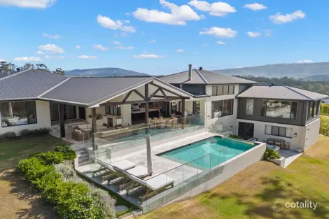 Property photo of 5 Sinatra Place Maudsland QLD 4210