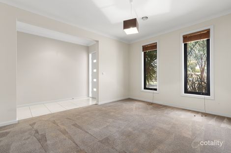 Property photo of 31 Thernholme Crescent Doreen VIC 3754