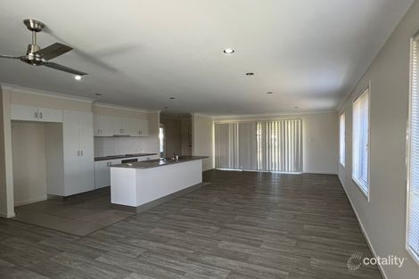 Property photo of 10 Sparrow Lane Moranbah QLD 4744