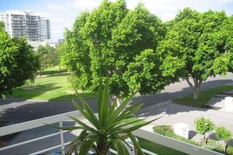 Property photo of 42 Beacon Vista Port Melbourne VIC 3207