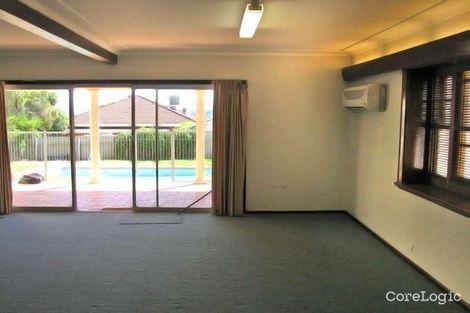 Property photo of 26-28 Grandview Avenue Turvey Park NSW 2650