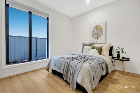 Property photo of 43 Lemongrass Drive Mickleham VIC 3064