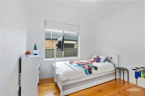 Property photo of 14 Stromeferry Crescent St Andrews NSW 2566