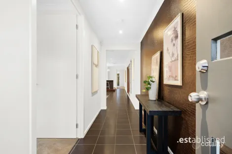 Property photo of 192 Dunnings Road Point Cook VIC 3030