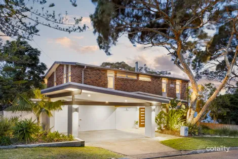 Property photo of 44 Bertana Crescent Warriewood NSW 2102