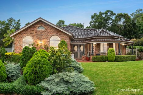8 Staveley Ct, Lakelands, NSW 2282