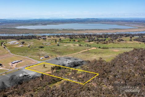 122 Lakeside Dr, Chesney Vale, VIC 3725