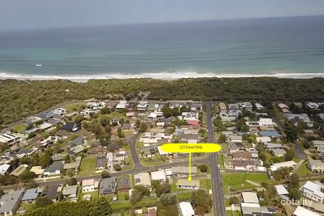 Property photo of 123 Sunset Strip Ocean Grove VIC 3226