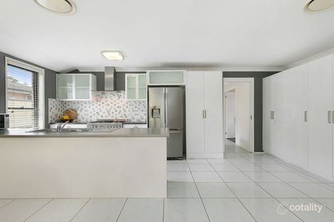 Property photo of 10 Zinfandel Circuit Cessnock NSW 2325