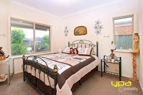 Property photo of 54 Botanical Drive Caroline Springs VIC 3023