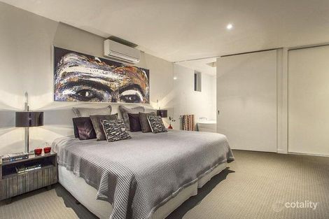 Property photo of 1 Chetwynd Place North Melbourne VIC 3051