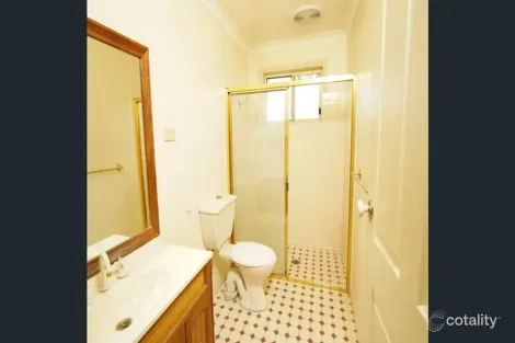 Property photo of 24 Corella Place Estella NSW 2650