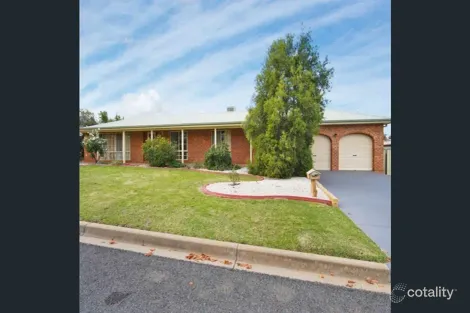 Property photo of 24 Corella Place Estella NSW 2650