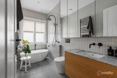 Property photo of 4 Clonard Avenue Elsternwick VIC 3185