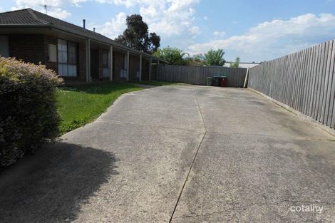 8 Nandina Rd, Narre Warren, VIC 3805