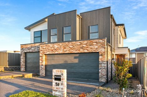 5a Universal Ave, Dunmore, NSW 2529