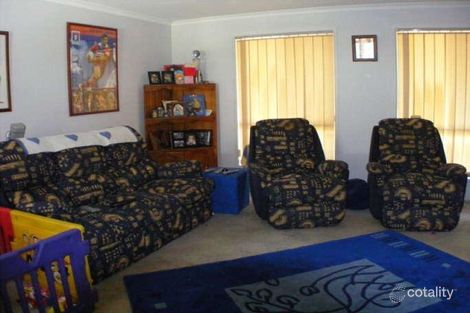 Property photo of 12 Equestrian Drive Yamanto QLD 4305