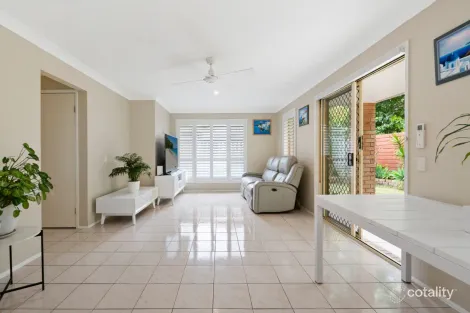 Property photo of 28 Parkside Circuit Robina QLD 4226