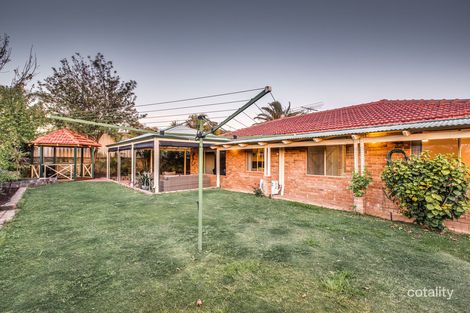 5 Erskine Ct, Woodvale, WA 6026