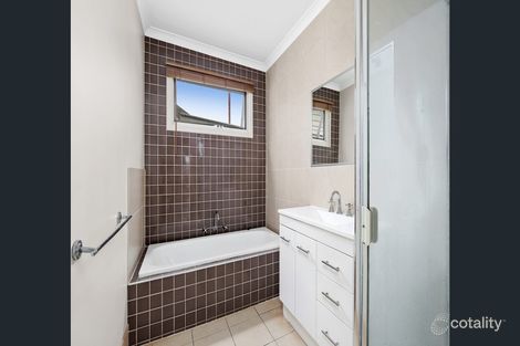 Property photo of 4 Bourke Crescent Geelong VIC 3220