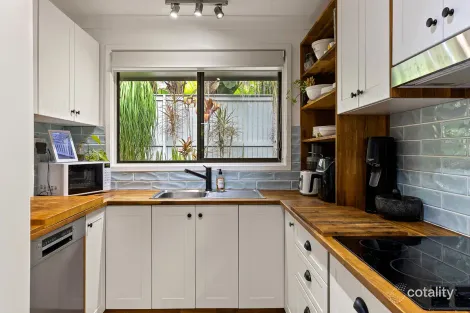 Property photo of 2/22 Cooper Street Byron Bay NSW 2481