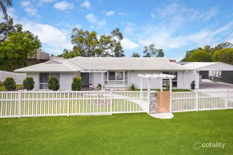 26 Renfrew Dr, Highland Park, QLD 4211