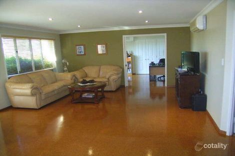 Property photo of 11 Emerald Court Middle Ridge QLD 4350