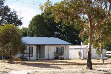 12 Second St, Morgan, SA 5320