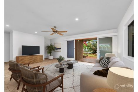 Property photo of 8 Mimosa Street Holloways Beach QLD 4878
