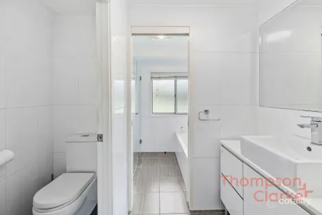 Property photo of 2 Batman Close Thornton NSW 2322