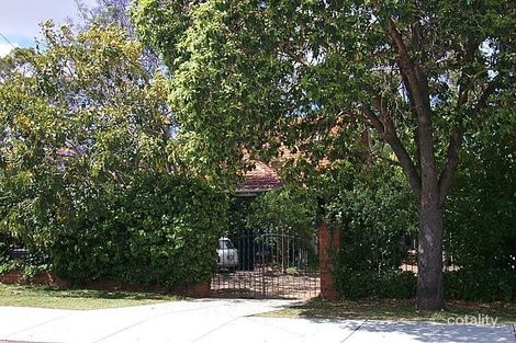 80 Rookwood St, Menora, WA 6050